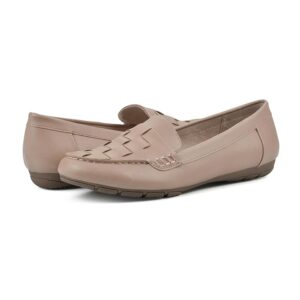 Cliffs by White Mountain Giver (Natural/Tumbled/Smooth) Women's Shoes