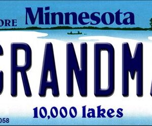 KC-11058 Grandma Minnesota State License Plate Novelty Key Chain - 1.5 x 3 in.