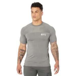 UFC Short Sleeve Crew Neck Tee (Pewter) Men's Clothing
