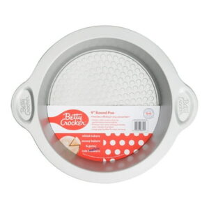Betty Crocker Carbon Steel 12.5 x 10.5 x 2 Inch Round Cake Pan